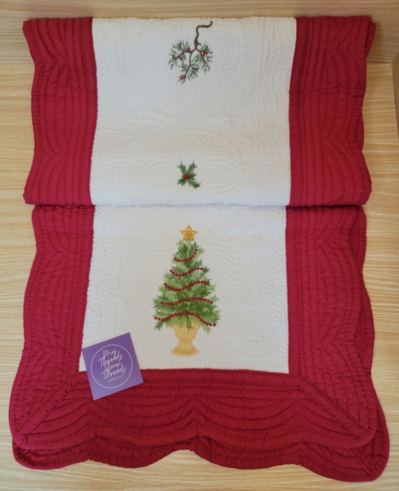 Table Runner-Christmas Tree (Red Border)